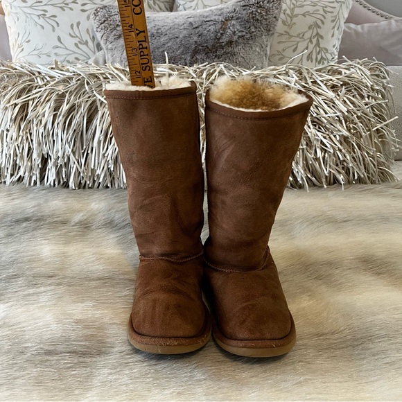 UGG Women's Classic Tall Boots Chestnut Australia 6 Wool Shearling Roll Down - Picture 10 of 12